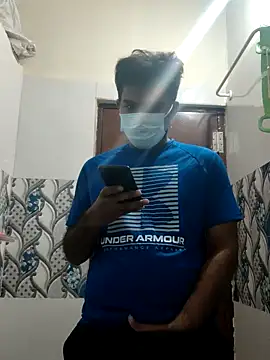 Snapshot of nick05inch chatting on 12.05.25 nick05inch online show from 12.05.25