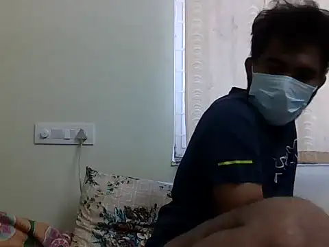 Snapshot of nick05inch chatting on 12.20.25 nick05inch online show from 12.20.25