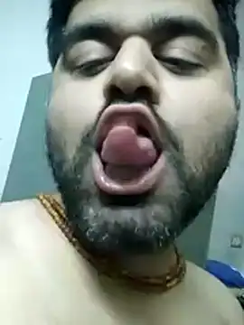 Snapshot of Happyman300 chatting on 11.09.25 Happyman300 online show from 11.09.25