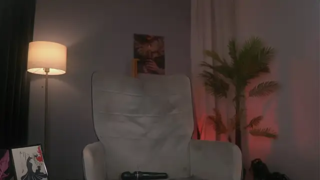 Snapshot of SerenaGrantt chatting on 05.24.26 SerenaGrantt online show from 05.24.26