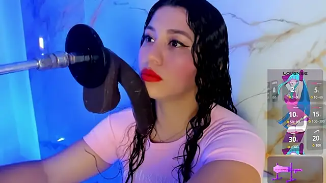 hade cute online show from 04.30.26