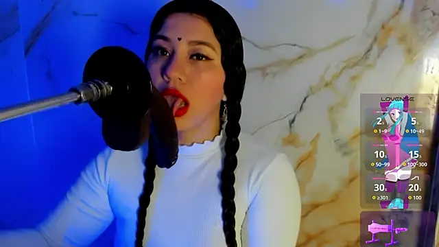 hade cute online show from 05.02.26