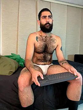 Snapshot of Drogamma chatting on 11.26.25 Drogamma online show from 11.26.25