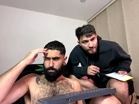 Snapshot of Drogamma chatting on 12.19.25 Drogamma online show from 12.19.25