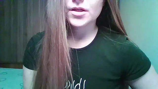 Snapshot of Evasapples chatting on 02.05.26 Evasapples online show from 02.05.26