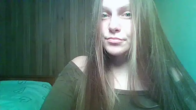 Snapshot of Evasapples chatting on 02.11.26 Evasapples online show from 02.11.26