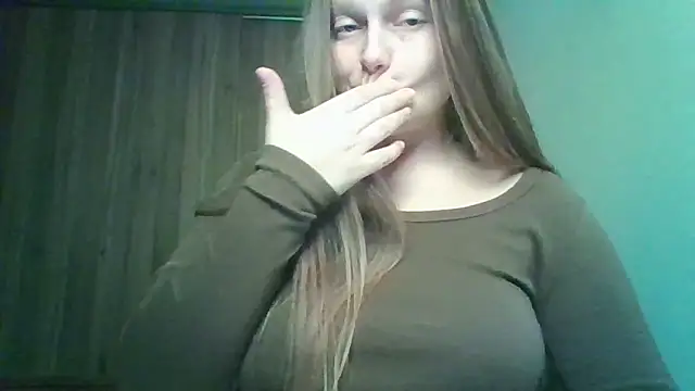 Snapshot of Evasapples chatting on 03.06.26 Evasapples online show from 03.06.26