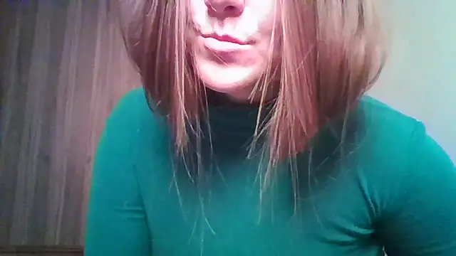 Snapshot of Evasapples chatting on 05.31.26 Evasapples online show from 05.31.26