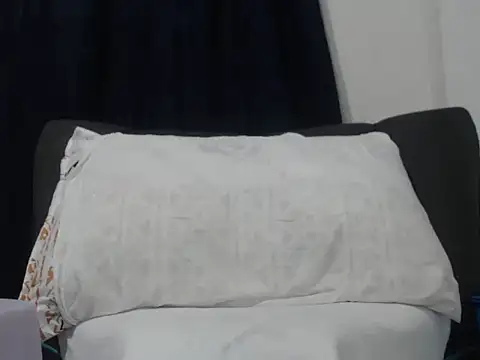 Snapshot of Lizz_xxxx chatting on 02.22.25 Lizz xxxx online show from 02.22.25