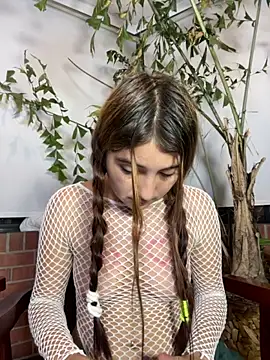 Snapshot of Matilda_russoo chatting on 10.12.25 Matilda russoo online show from 10.12.25