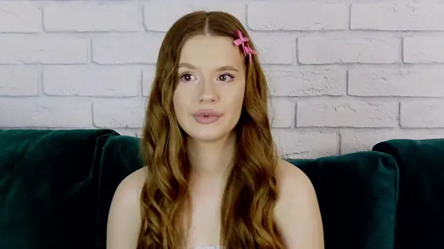 MilanaBalmain online show from 02.18.25