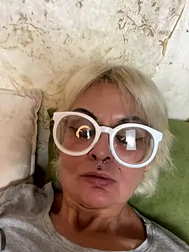 Gardener of Illusions online show from 10.30.25