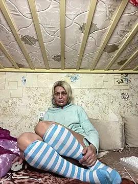 Snapshot of Gardener_of_Illusions chatting on 03.19.26 Gardener of Illusions online show from 03.19.26