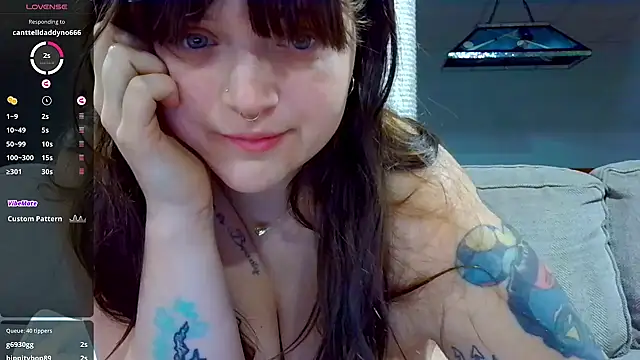 Snapshot of princess_emily4723 chatting on 04.29.26 princess emily4723 online show from 04.29.26