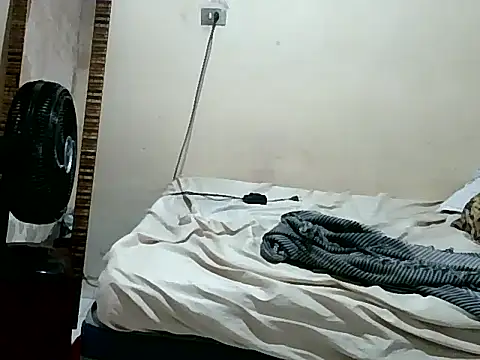 Snapshot of pornstarbrezillian chatting on 09.22.25 pornstarbrezillian online show from 09.22.25