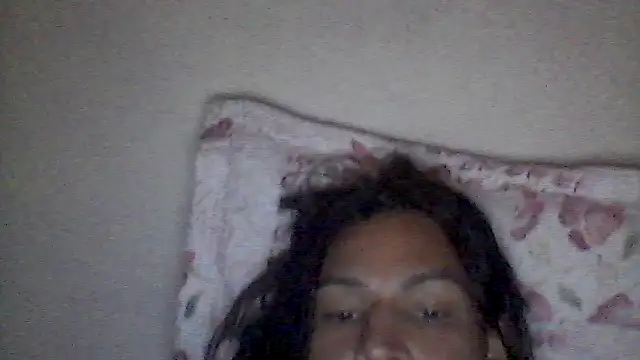 Snapshot of pornstarbrezillian chatting on 09.30.25 pornstarbrezillian online show from 09.30.25