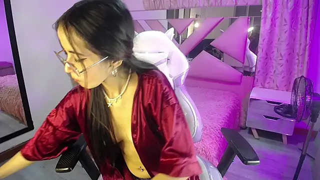 Snapshot of Mia_Fischer chatting on 01.12.25 Mia Fischer online show from 01.12.25