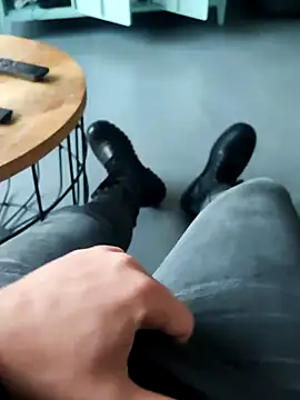 cricrimsBarcelona online show from 12.02.24