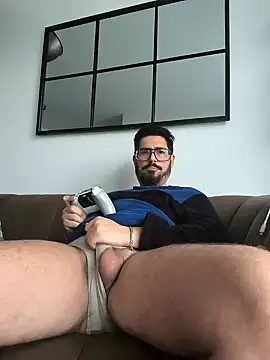 cricrimsBarcelona online show from 12.26.24