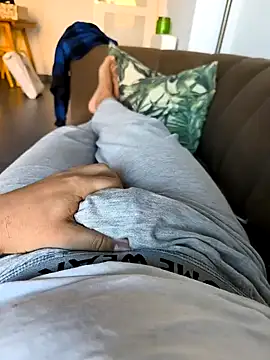 cricrimsBarcelona online show from 12.29.24