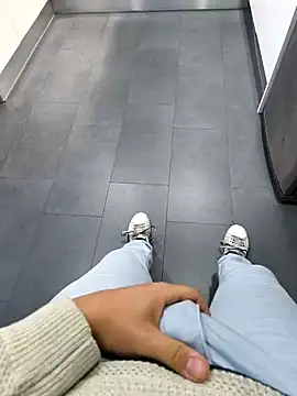 cricrimsBarcelona online show from 01.15.25