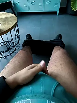 cricrimsBarcelona online show from 01.20.25