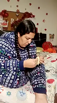 kittymorenita26 online show from 12.16.24