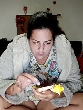 kittymorenita26 online show from 01.29.25