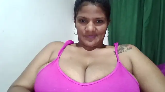 Snapshot of alejandraboobs07 chatting on 03.20.26 alejandraboobs07 online show from 03.20.26