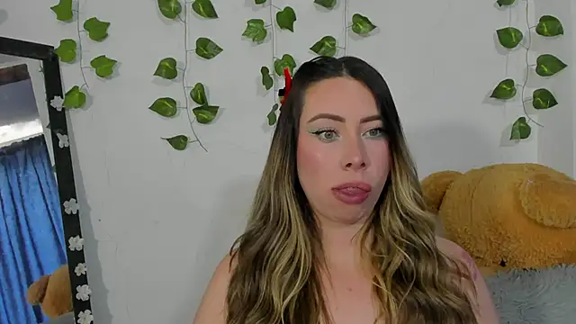 JanneKim online show from 11.18.25