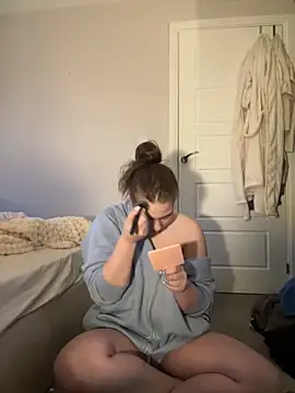 Snapshot of Krystal_Tx chatting on 02.01.25 Krystal Tx online show from 02.01.25