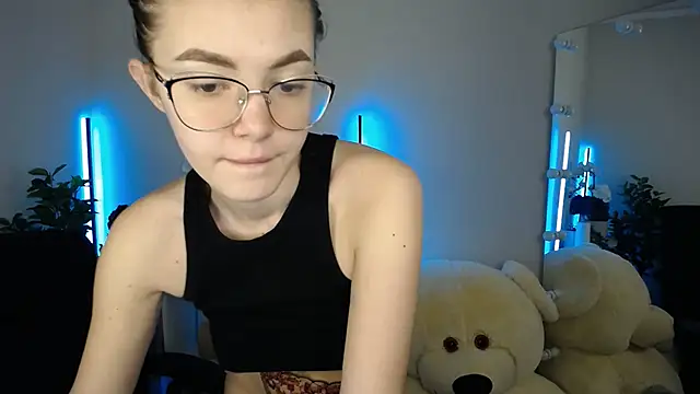 Snapshot of Ritaneer chatting on 05.31.26 Ritaneer online show from 05.31.26
