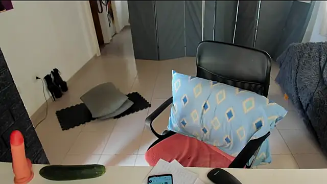 Snapshot of jessiburningheels chatting on 01.30.25 jessiburningheels online show from 01.30.25