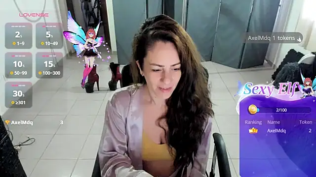 Snapshot of jessiburningheels chatting on 02.12.25 jessiburningheels online show from 02.12.25