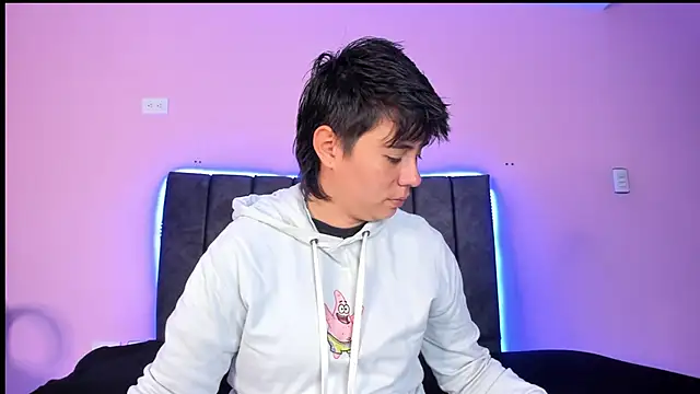 AbbySmiitth  online show from 02.04.25