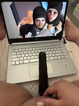 Snapshot of yourcutesarah chatting on 02.07.26 yourcutesarah online show from 02.07.26