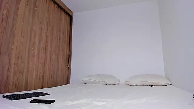 Snapshot of serge_7 chatting on 10.12.25 serge 7 online show from 10.12.25