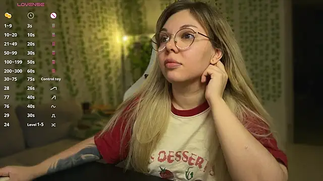 Snapshot of whoa-hoa-hoa-hoa-hoa chatting on 03.20.26 whoa-hoa-hoa-hoa-hoa online show from 03.20.26