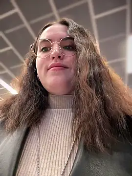 meow girl online show from 10.30.25