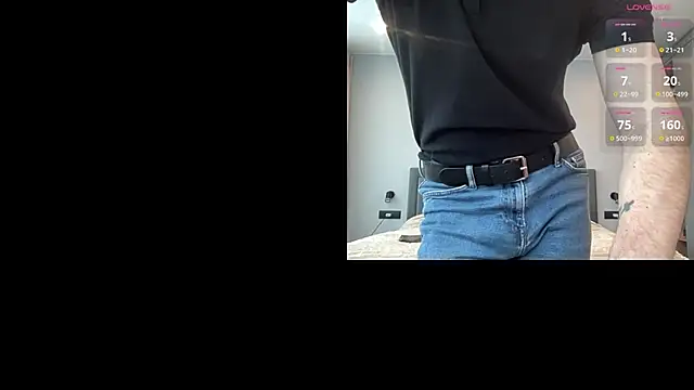 cute mark online show from 01.11.26