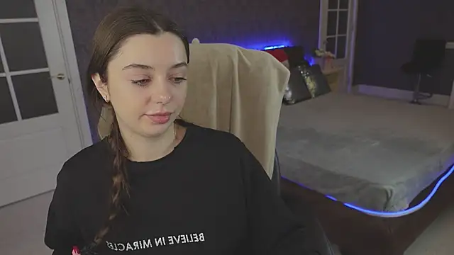 DinaCandy online show from 02.17.25