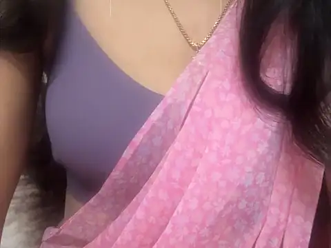  FluffyHxney  online show from 12.24.24