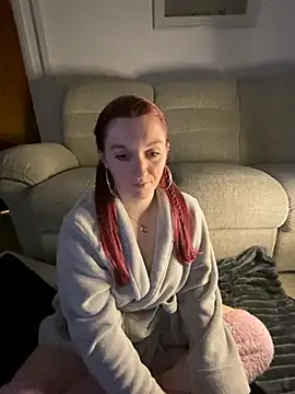 Stoner BarbieXX online show from 01.07.25