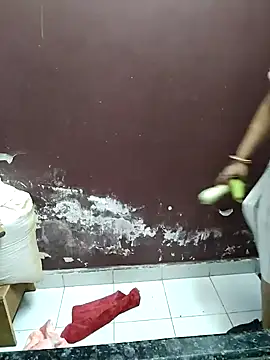 milf-kaira online show from 12.20.24