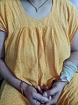 milf-kaira online show from 01.05.25