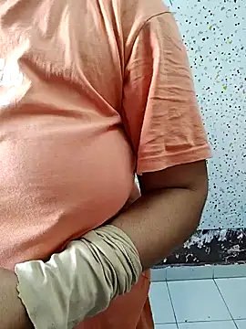 milf-kaira online show from 01.08.25