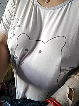 milf-kaira online show from 03.03.25