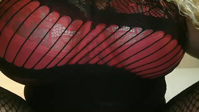 SCARLET-SANTANA online show from 10.07.25