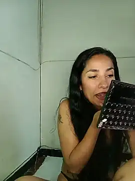 chloewildd  online show from 03.14.26