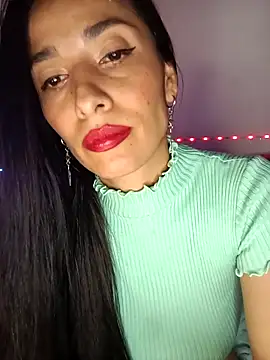 chloewildd  online show from 05.10.26